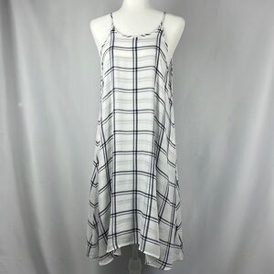 Chelsea & Violet Blue/White Plaid Shift
Flowy Dress